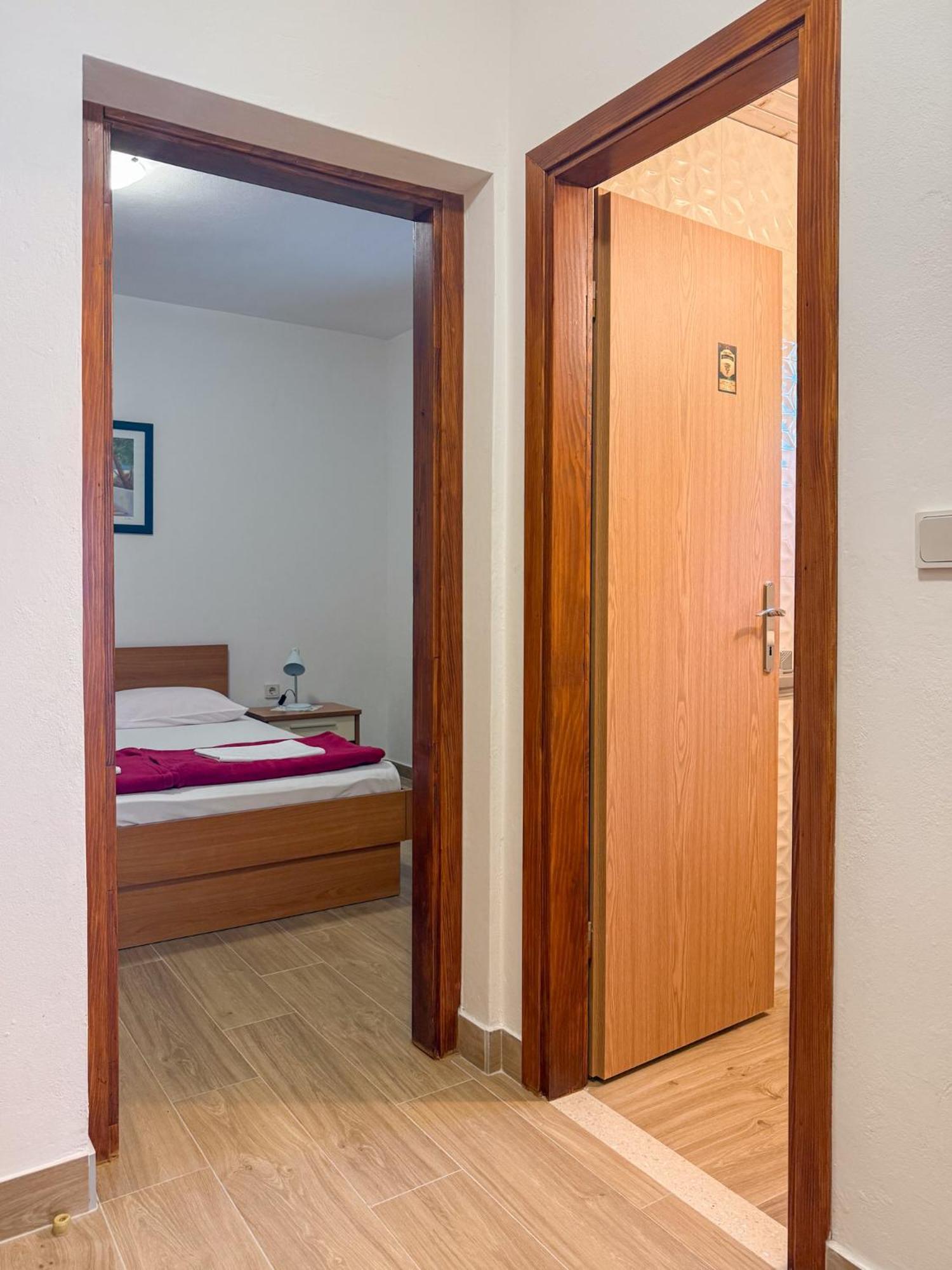Niko Apartments 德尔韦尼克 外观 照片